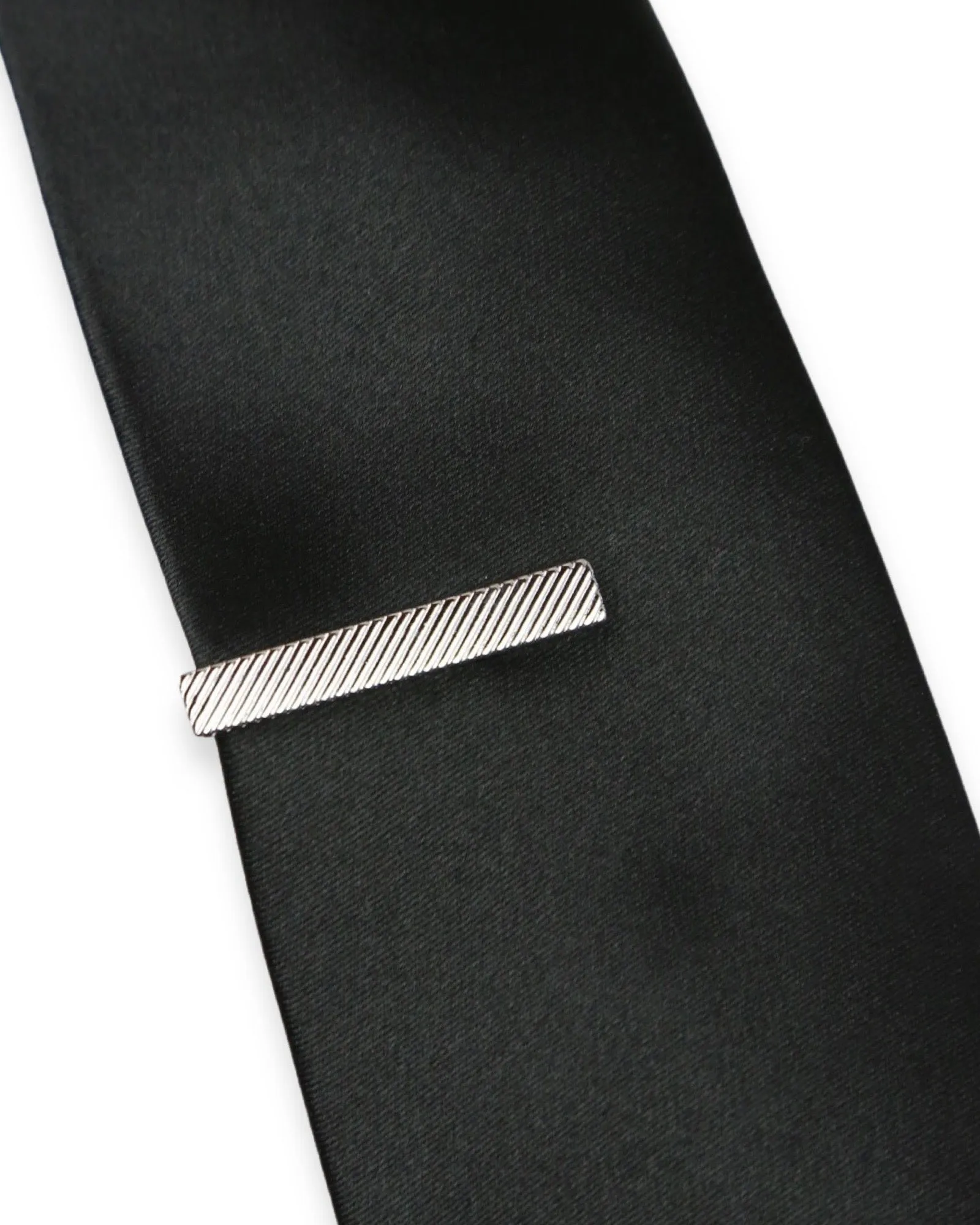 DCLIC Ribbed Short Tie Bar