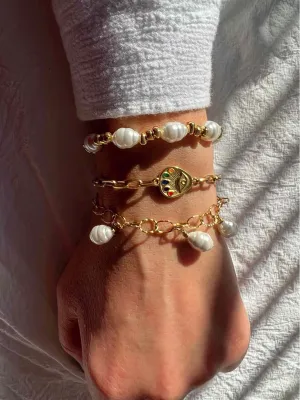 Gold Chunky Pearl Bracelet