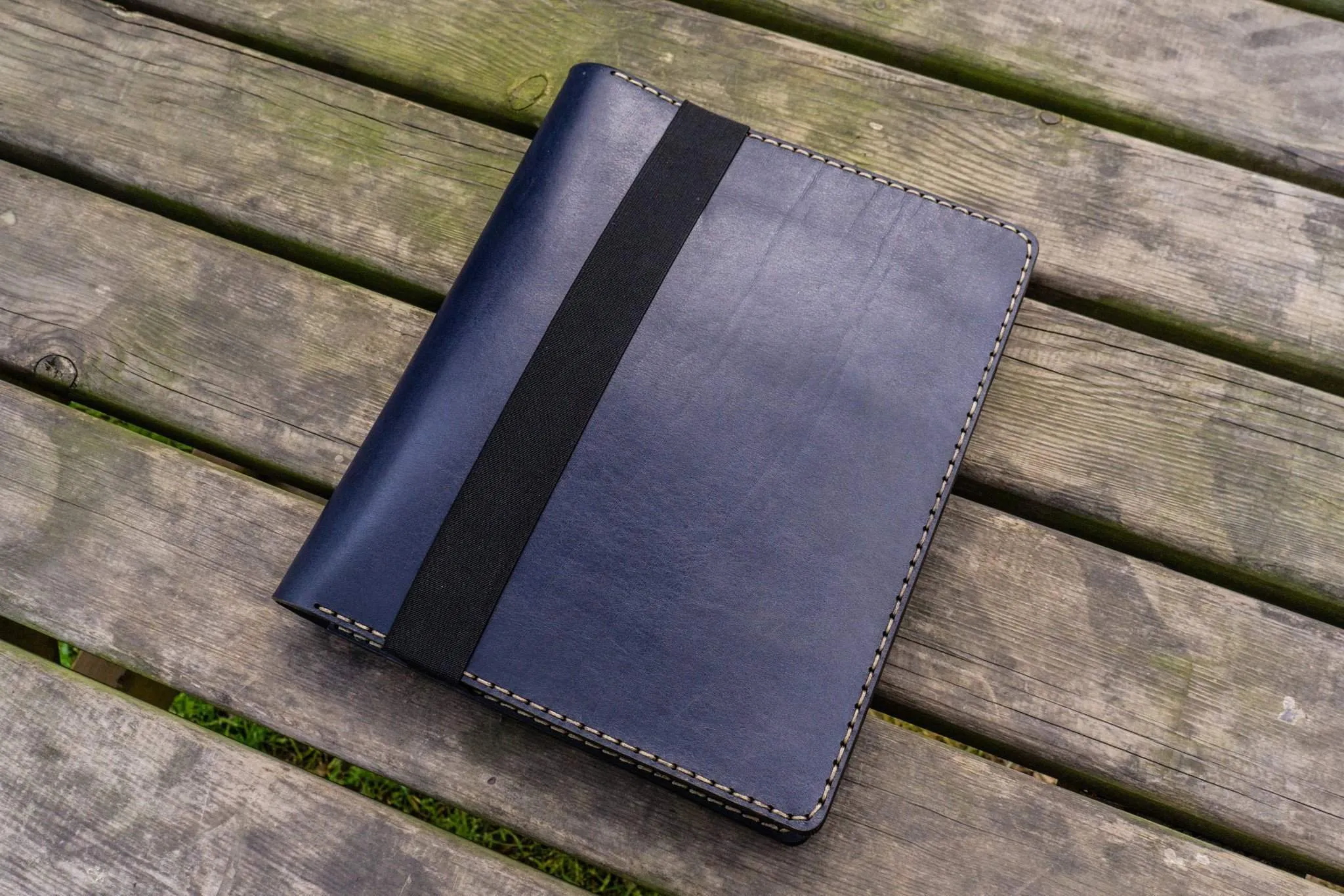 iPad Air/Pro & Extra Large Moleskine Cover - Navy Blue