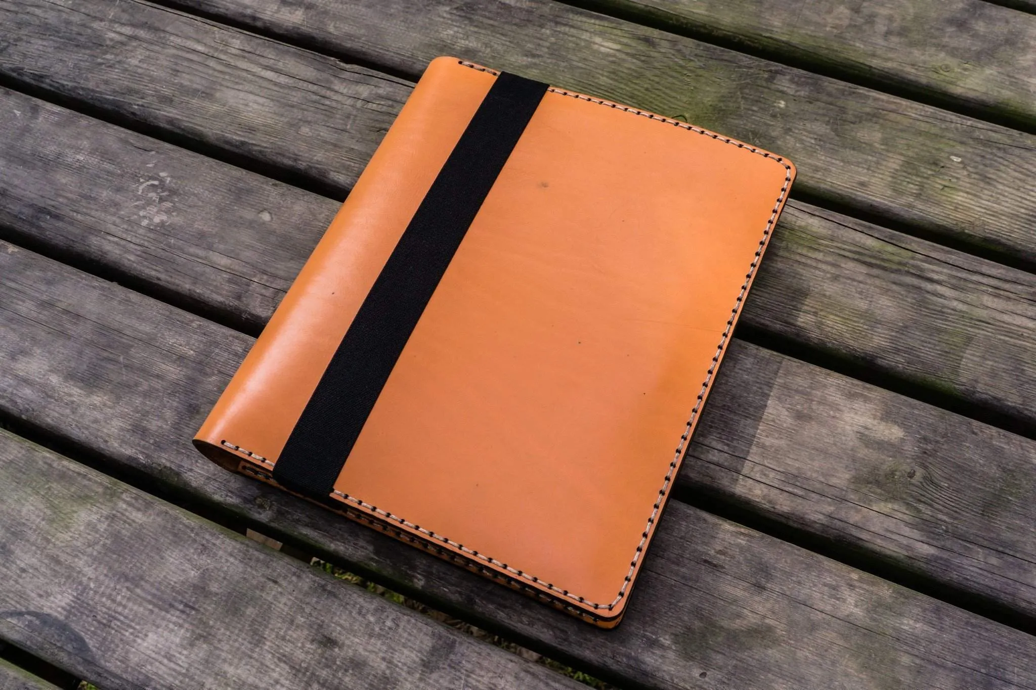 iPad Air/Pro & Extra Large Moleskine Cover - Orange