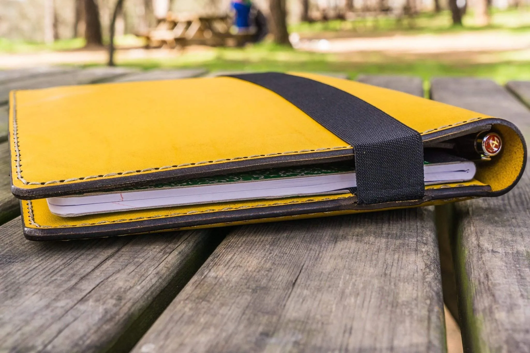 iPad Air/Pro & Extra Large Moleskine Cover - Yellow