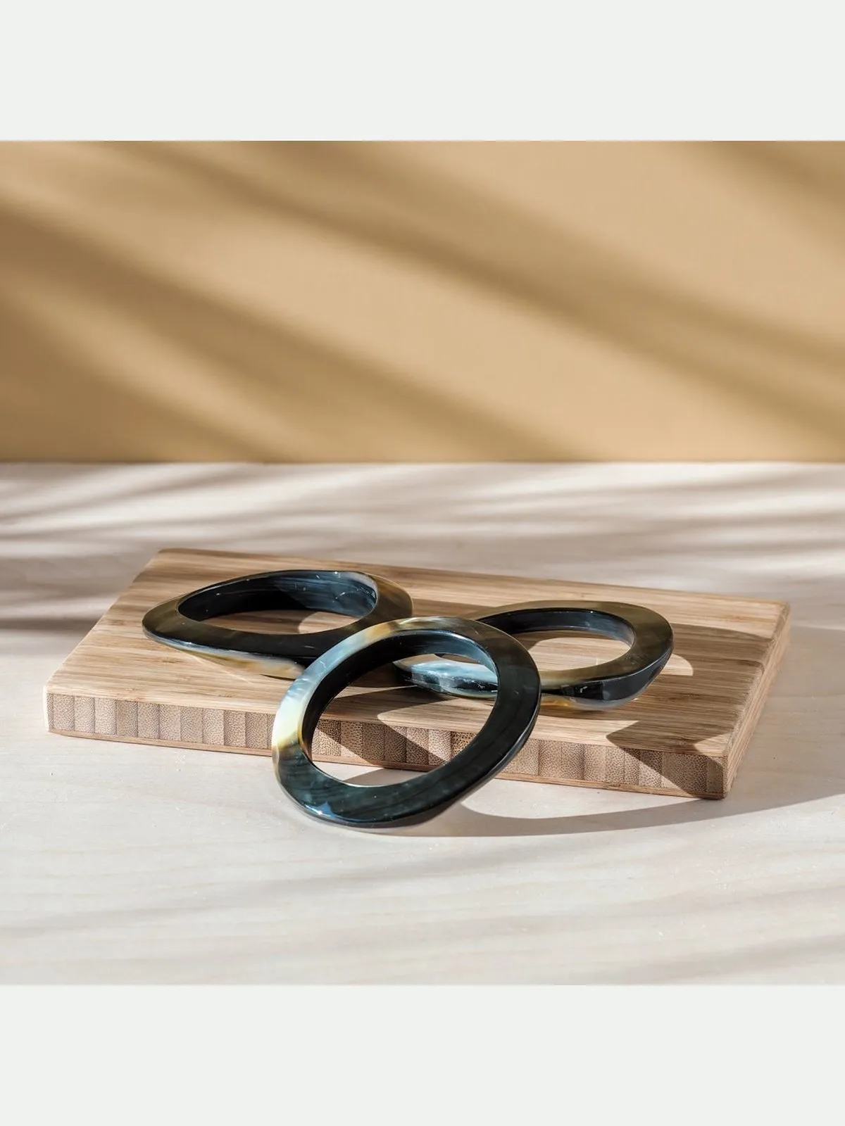 Mother-of-Pearl Bangle, Iridescent Grey - Natural Jewelry