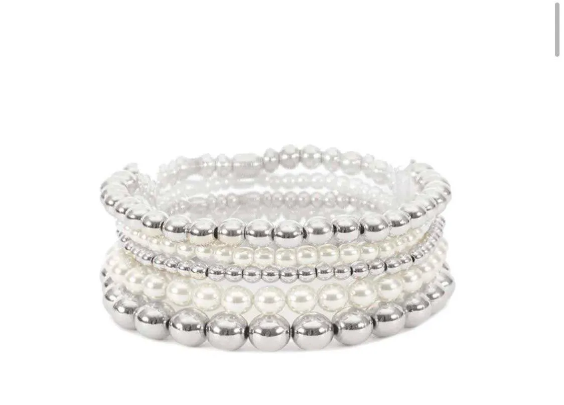 Pearl bracelets elastic