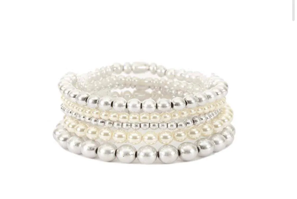 Pearl bracelets elastic